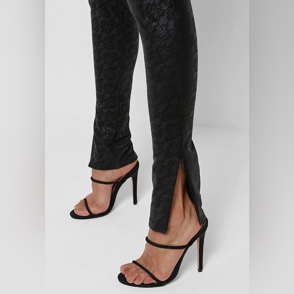 MANIERE DE VOIR VEGAN LEATHER & LACE LEGGINGS & BUSTIER TOP SET - BLACK - US0 - Picture 7 of 10